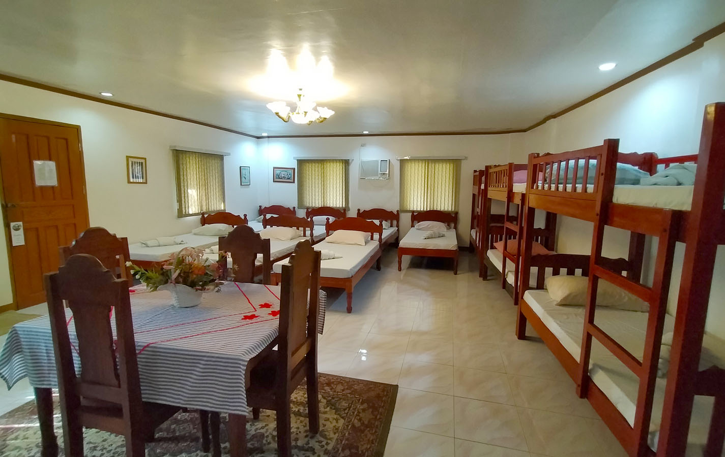 Bethel's Inn 4